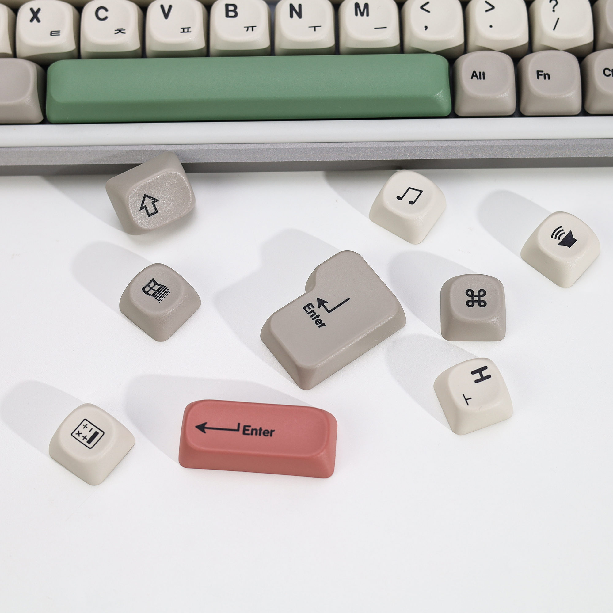 KBDiy Korean Keycaps GMK 9009  – Retro Gaming Theme Bewertung und Preis